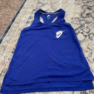 Nike tank, has some dust from moving
